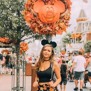 Meet your Posher, Katelyn